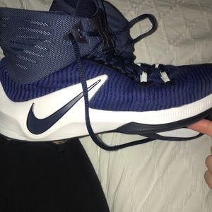 men’s Nike zoom basketball shoes